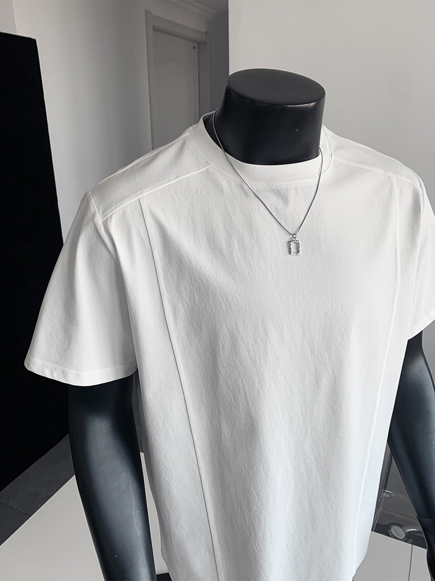 Mens Short Sleeve Round Neck T-Shirt