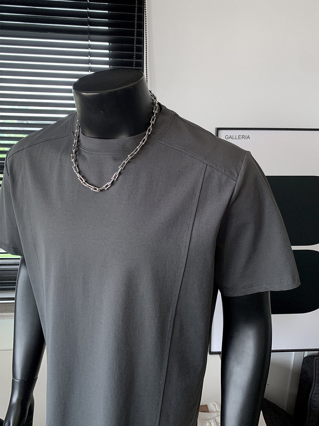 Mens Short Sleeve Round Neck T-Shirt