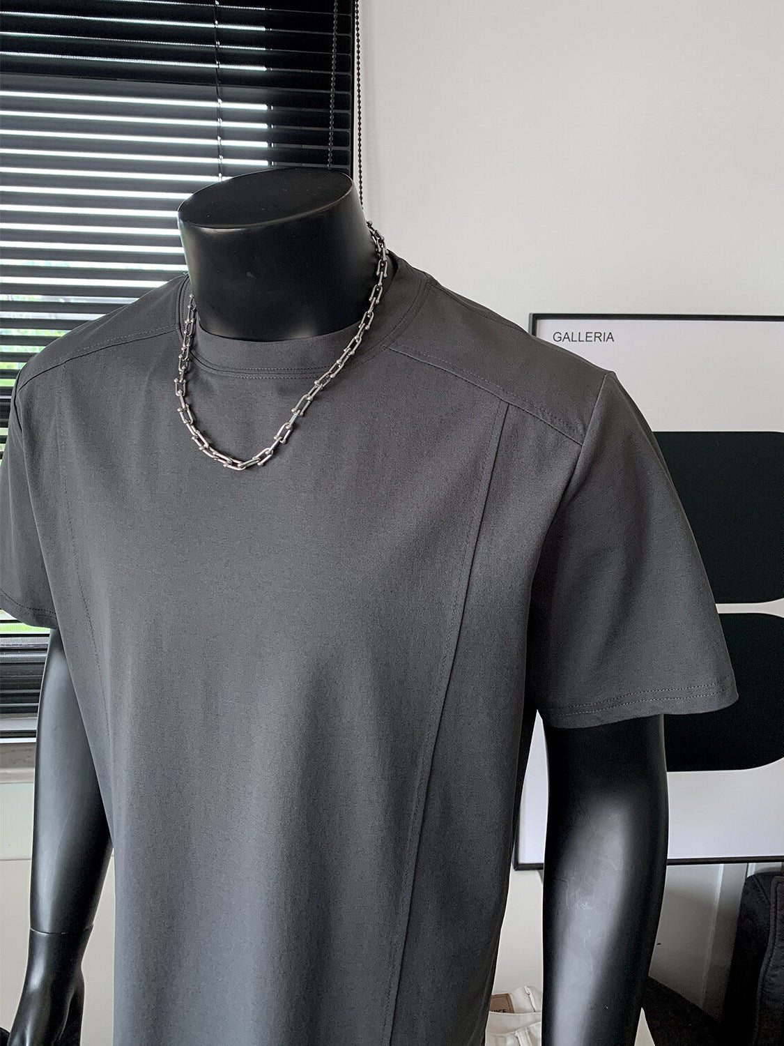 Mens Short Sleeve Round Neck T-Shirt