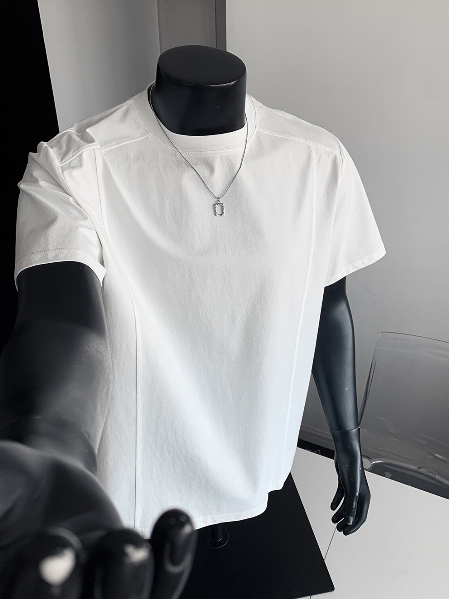 Mens Short Sleeve Round Neck T-Shirt